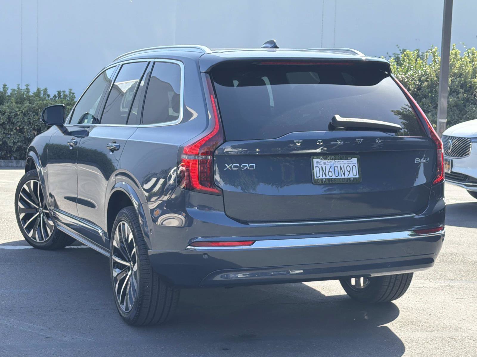 Used 2026 Volvo XC90 B6 Plus w/ Protection Package Premier AWD/4WD image 7