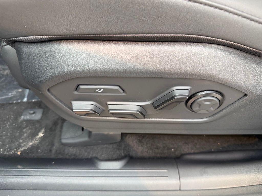 New 2026 Hyundai Santa Fe Calligraphy w/ Tow & Go Package AWD/4WD image 22