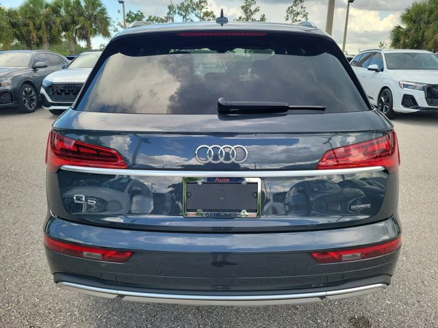 Used 2021 Audi Q5 Premium AWD/4WD image 6