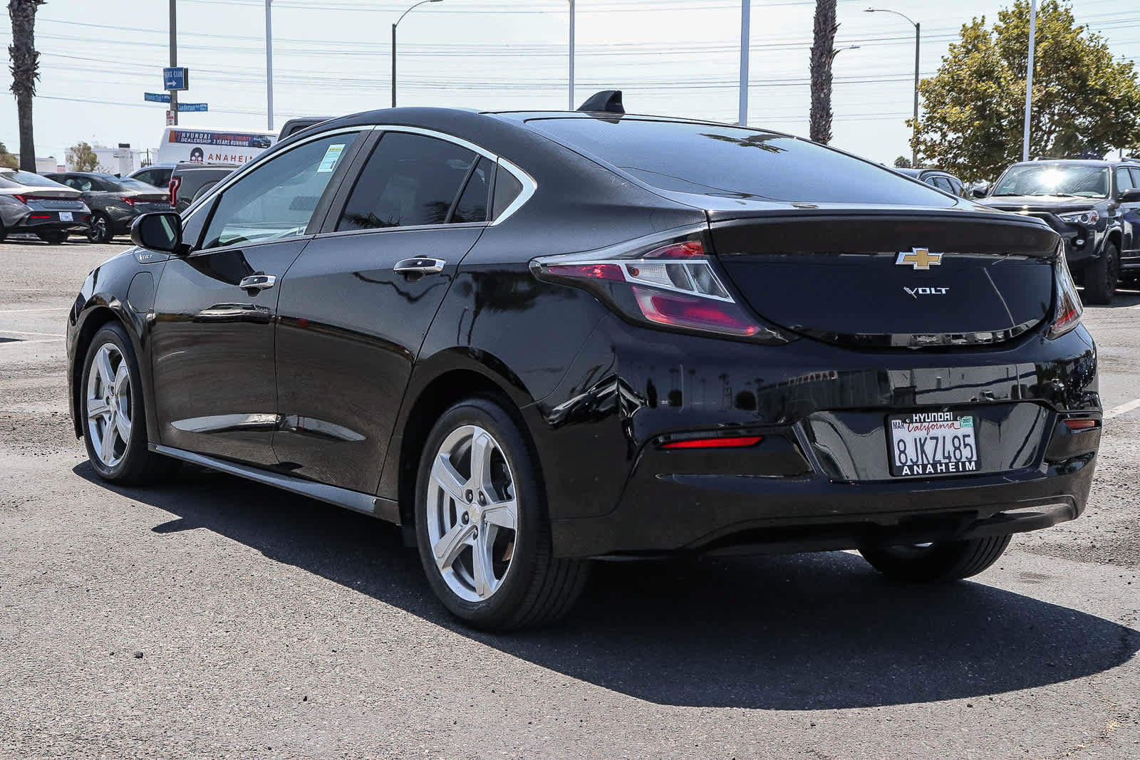 Used 2016 Chevrolet Volt LT w/ Comfort Package FWD image 9
