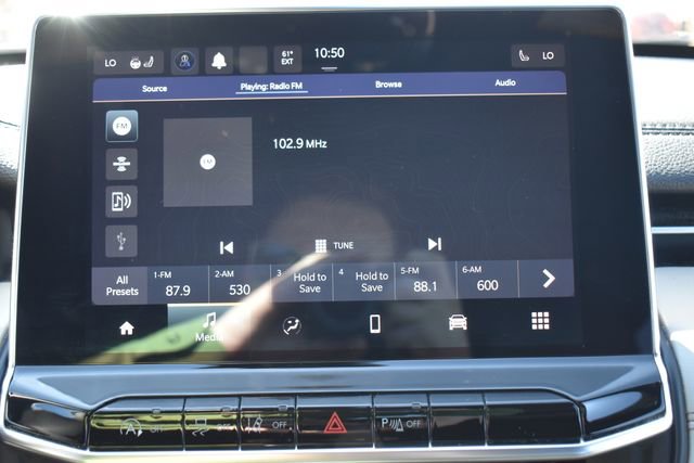 Used 2024 Jeep Compass Limited image 27