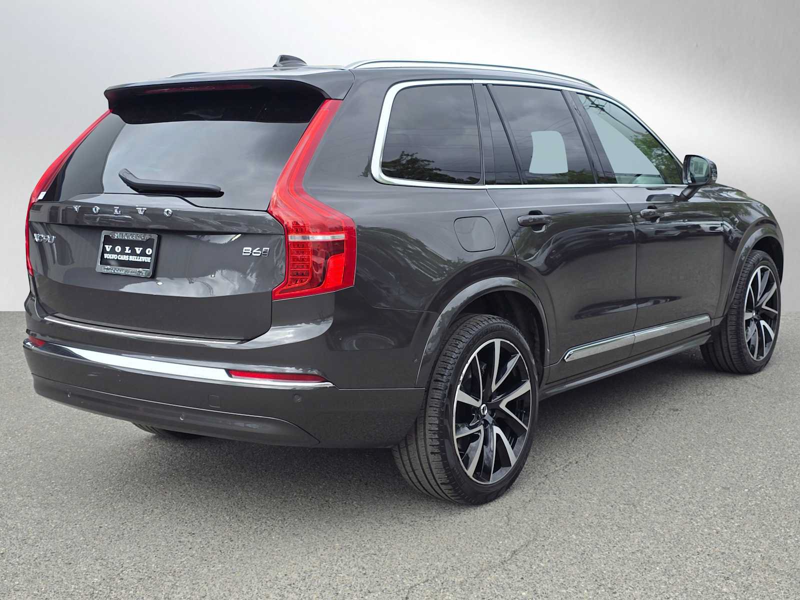 Certified 2023 Volvo XC90 B6 Plus w/ Protection Package Premier AWD/4WD image 3