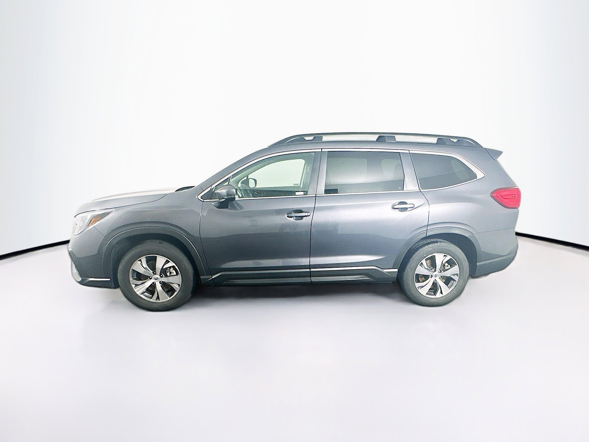 Used 2025 Subaru Ascent Premium AWD/4WD image 4