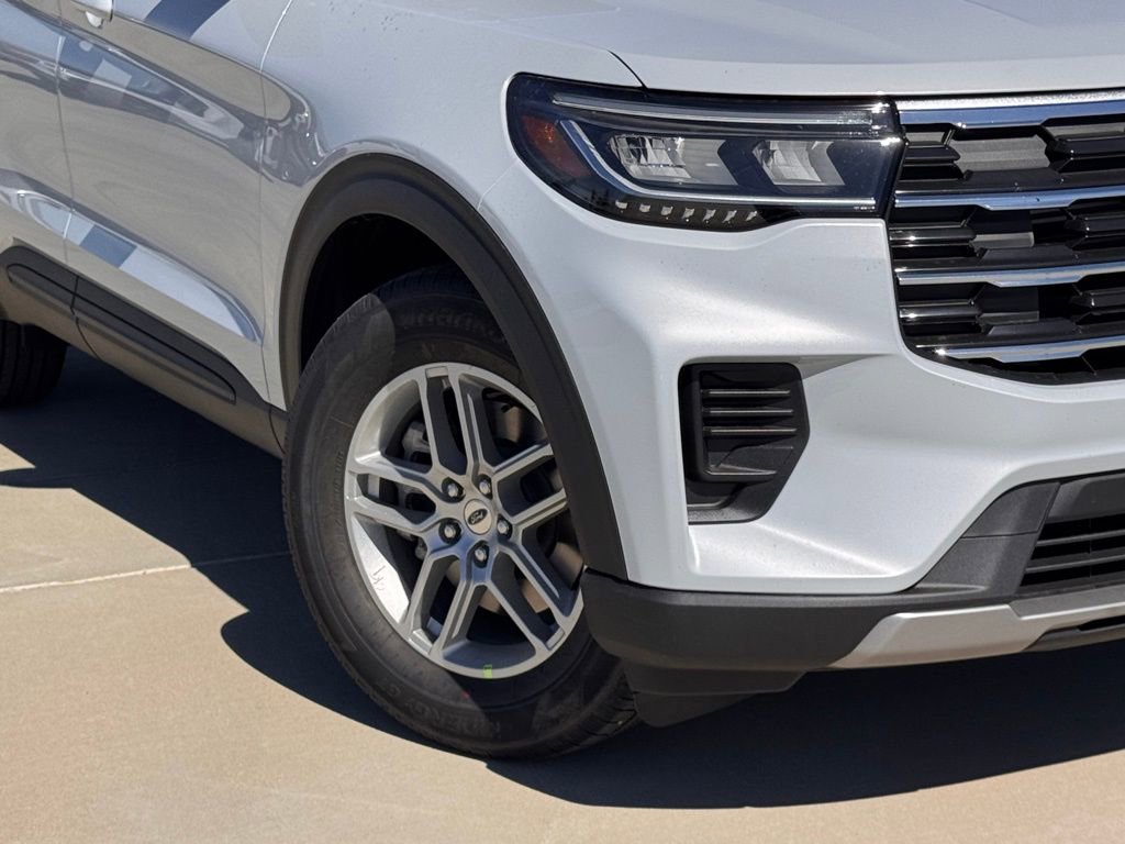 New 2026 Ford Explorer Active image 4