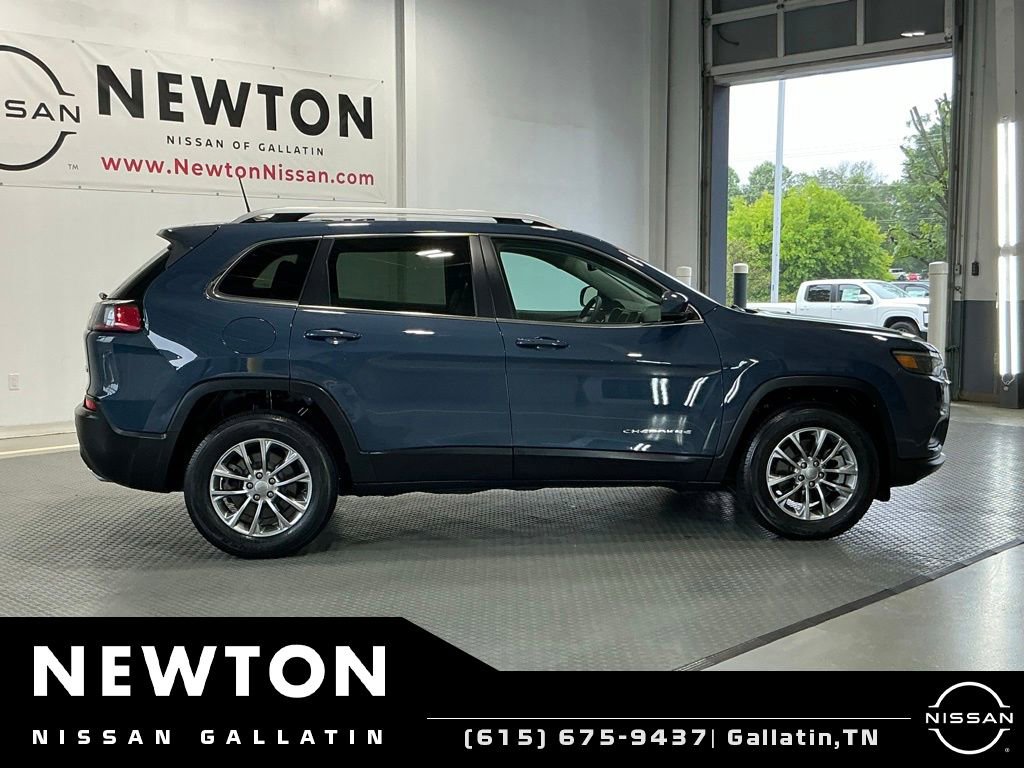 Used 2021 Jeep Cherokee Latitude Lux w/ Comfort/Convenience Group AWD/4WD image 26