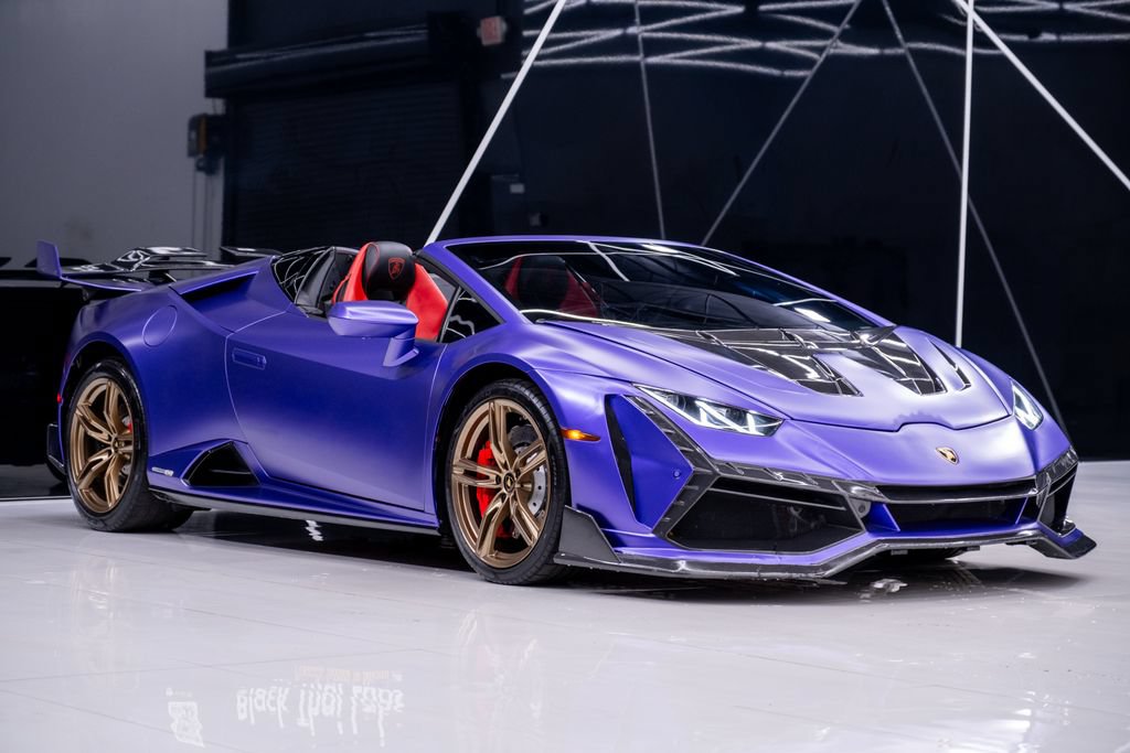Used 2021 Lamborghini Huracan EVO RWD image 1