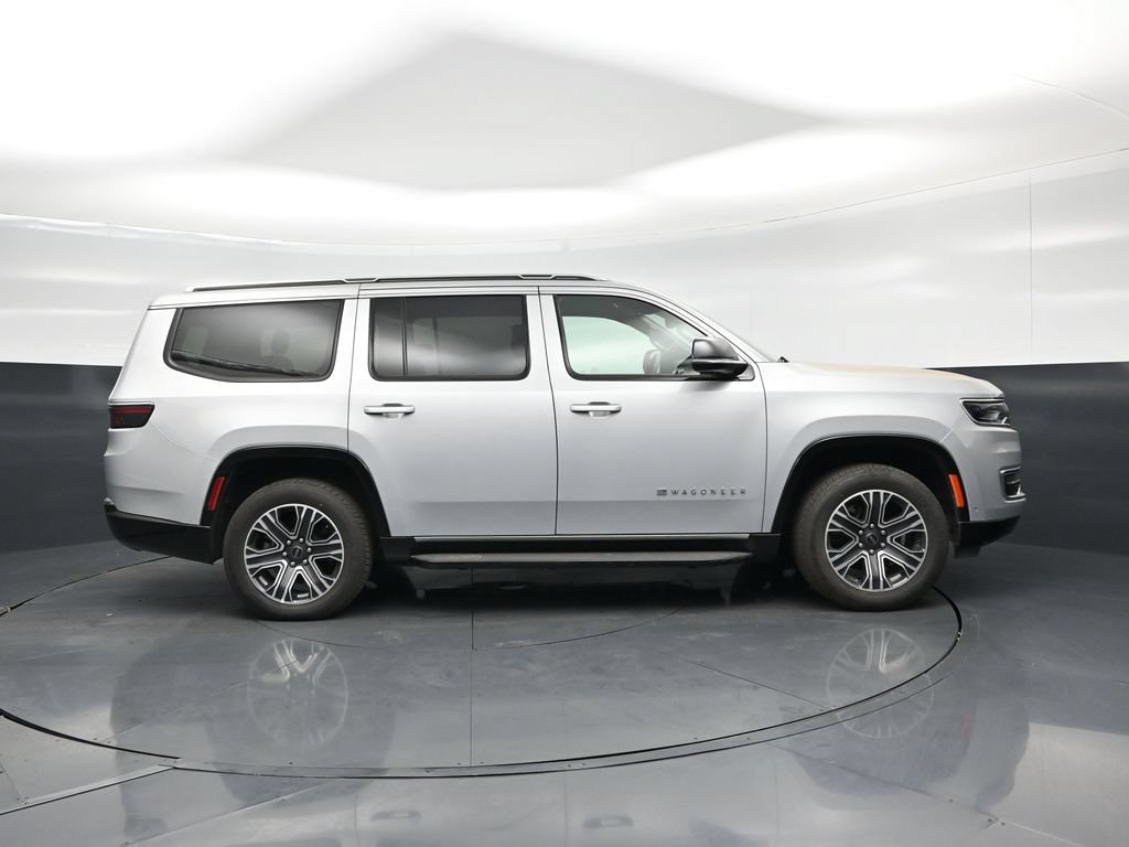 Used 2025 Jeep Wagoneer Series II AWD/4WD image 28