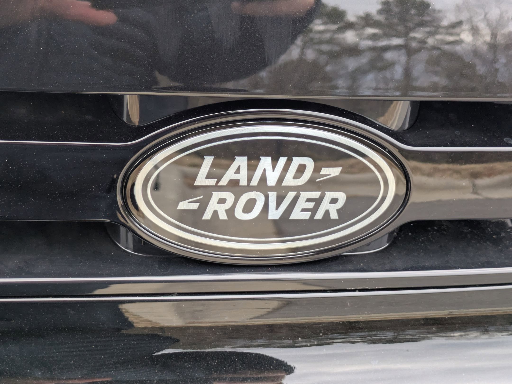 New 2026 Land Rover Defender 110 X-Dynamic SE image 33