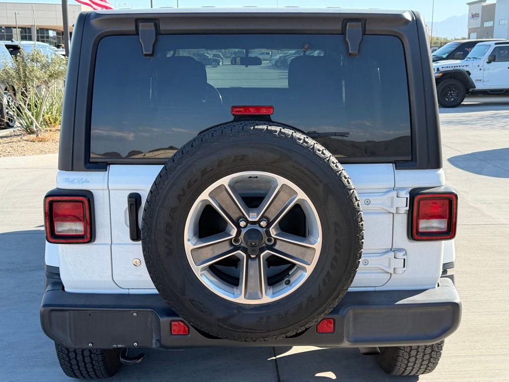 Used 2019 Jeep Wrangler Unlimited Sahara image 6