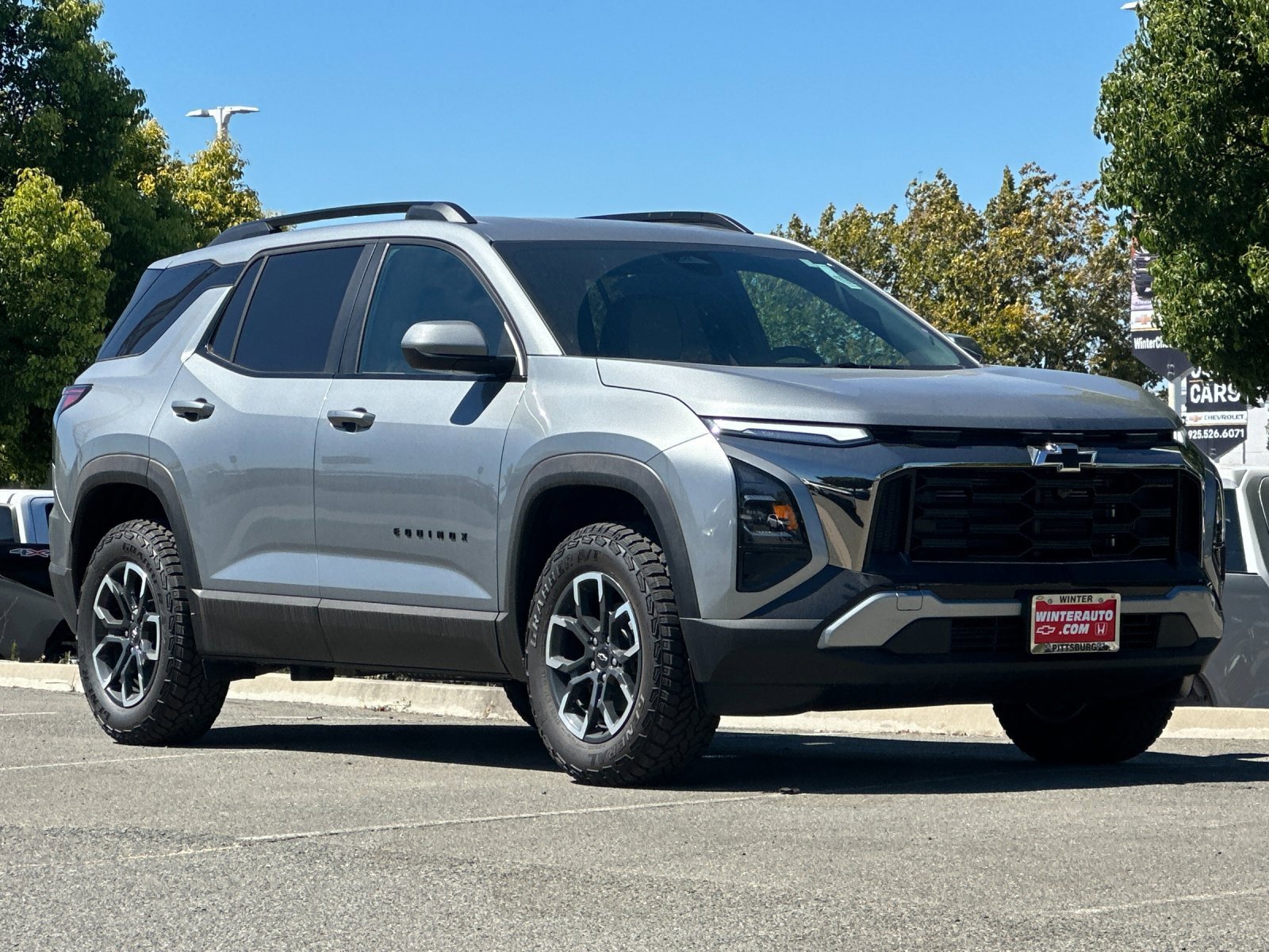 New 2026 Chevrolet Equinox ACTIV image 2