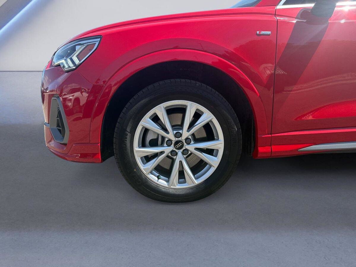 Used 2024 Audi Q3 2.0T Premium AWD/4WD image 14