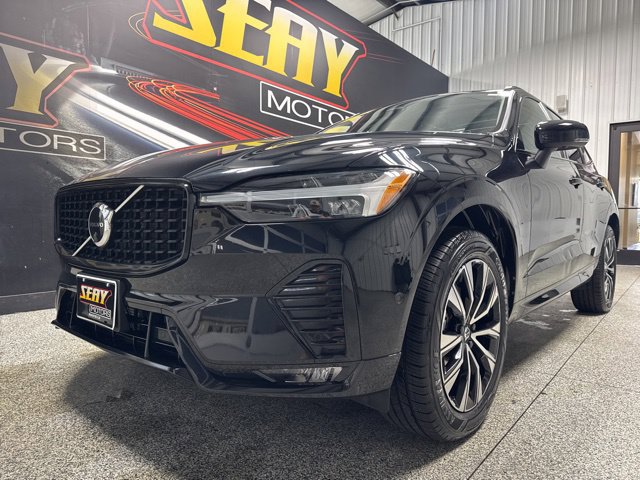 Used 2023 Volvo XC60 B5 Plus AWD/4WD image 2
