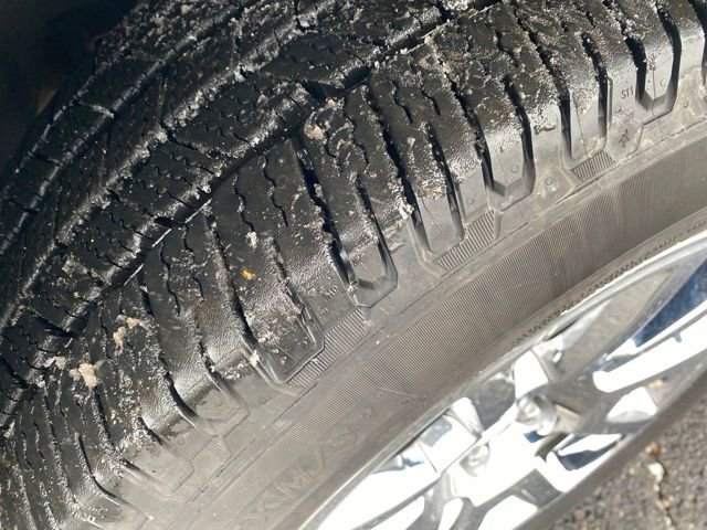 Used 2017 GMC Yukon Denali w/ Open Road Package image 27