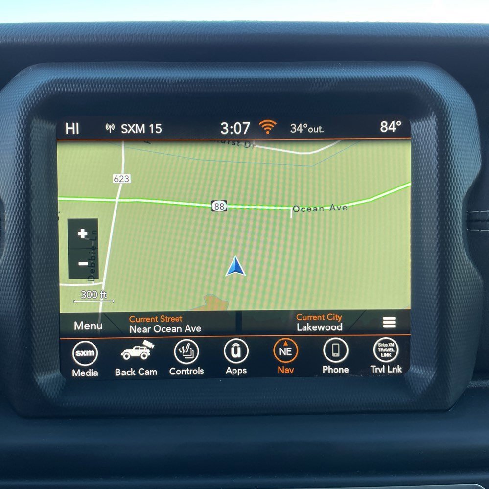 Used 2021 Jeep Wrangler Unlimited Sahara w/ Cold Weather Group image 17