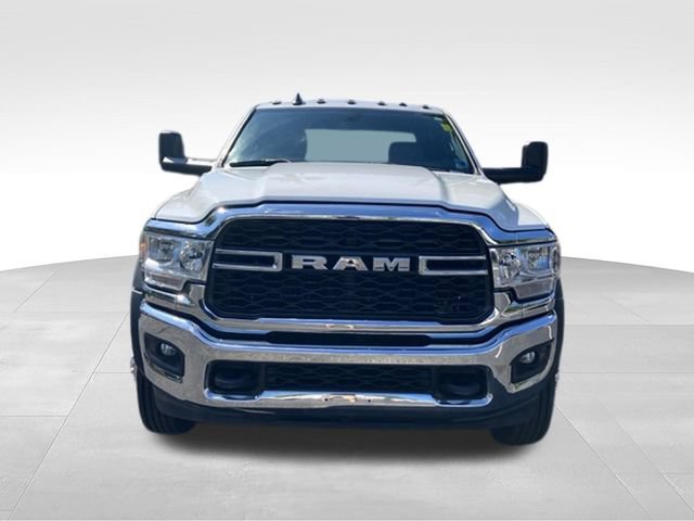 Used 2022 RAM 5500 Tradesman w/ Chrome Appearance Group AWD/4WD image 2