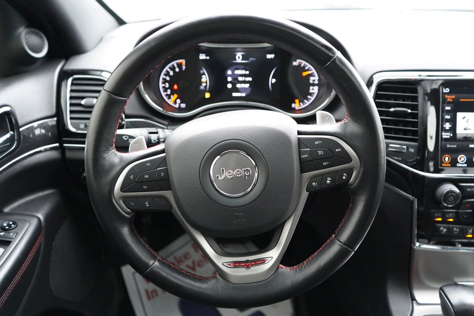 Used 2021 Jeep Grand Cherokee Trailhawk AWD/4WD image 18