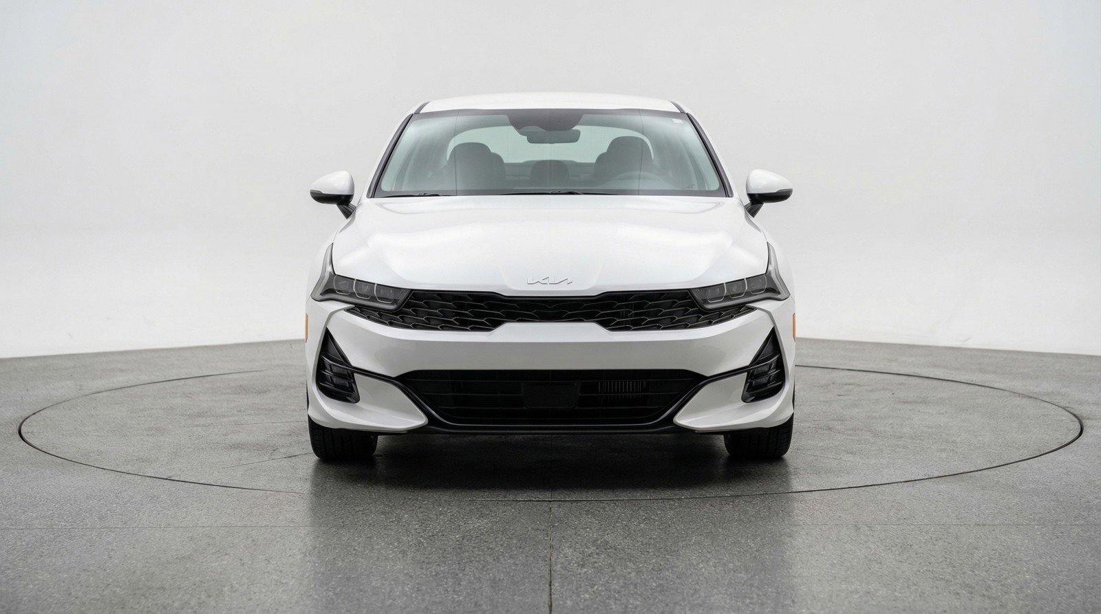 Used 2025 Kia K5 LXS FWD image 2