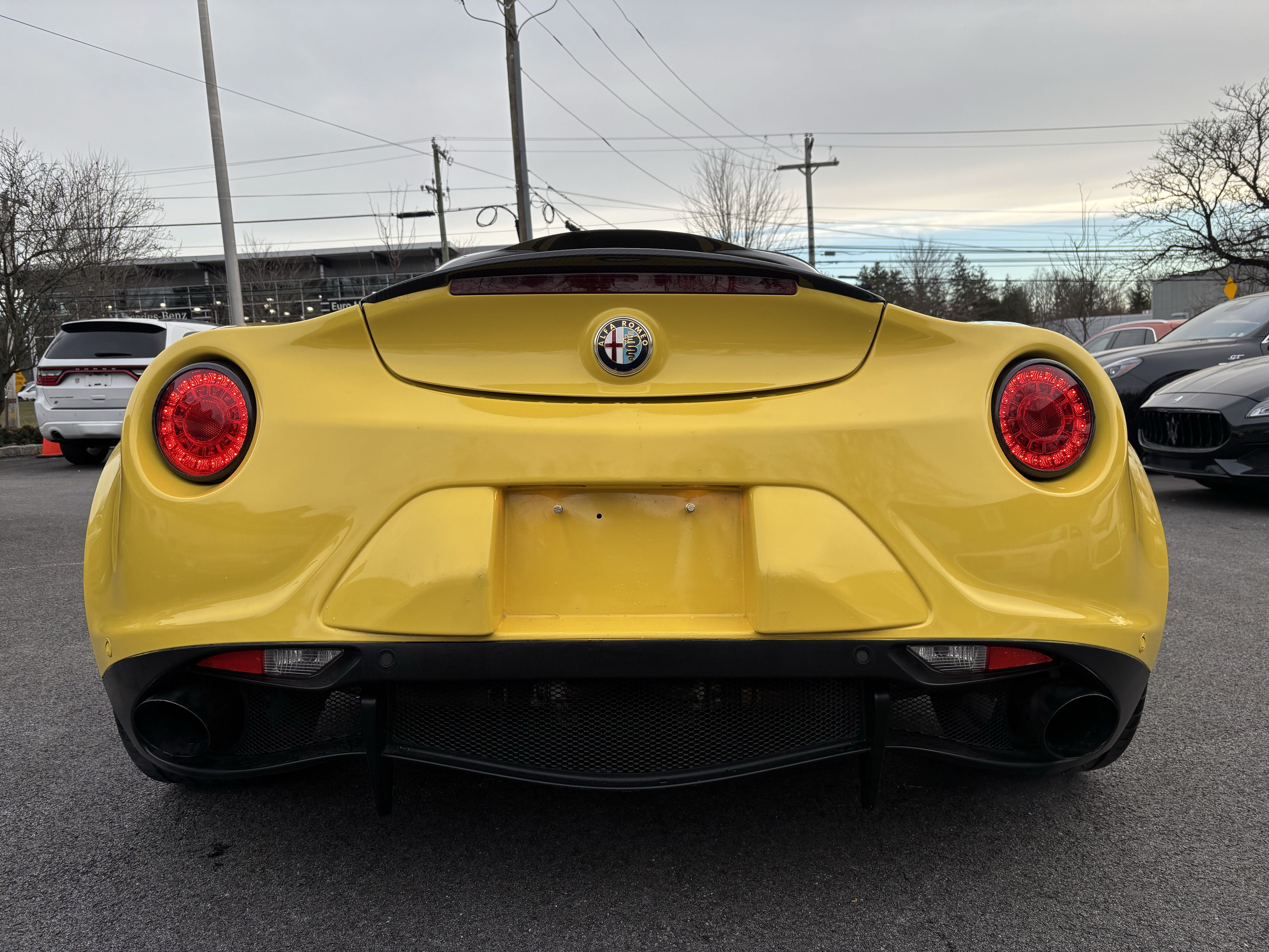 Used 2016 Alfa Romeo 4C Spider RWD image 4