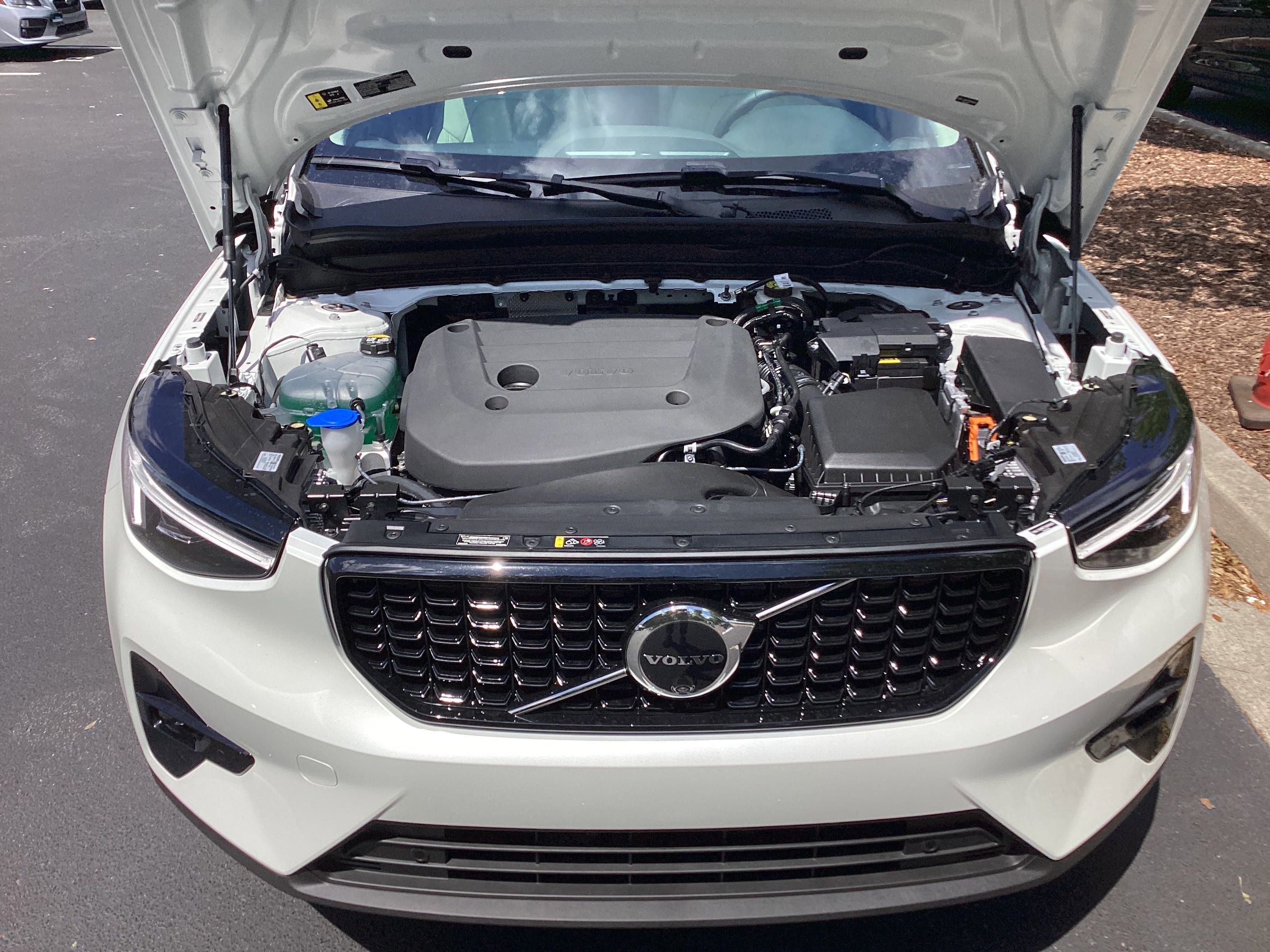 Used 2026 Volvo XC40 B5 Ultra w/ Protection Package Premier image 68