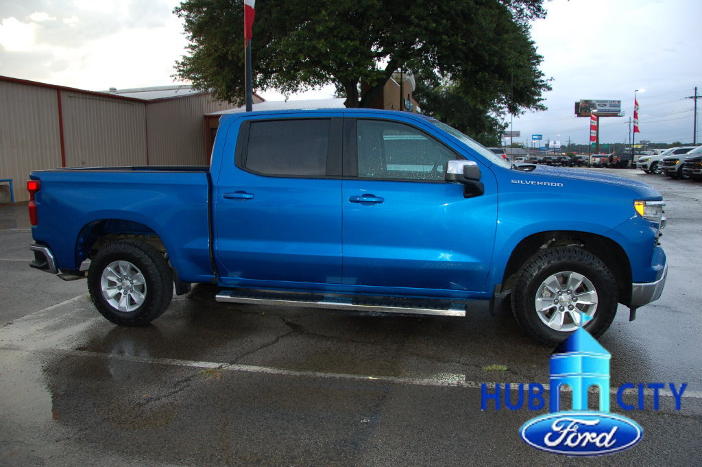 Used 2022 Chevrolet Silverado 1500 LT RWD image 6