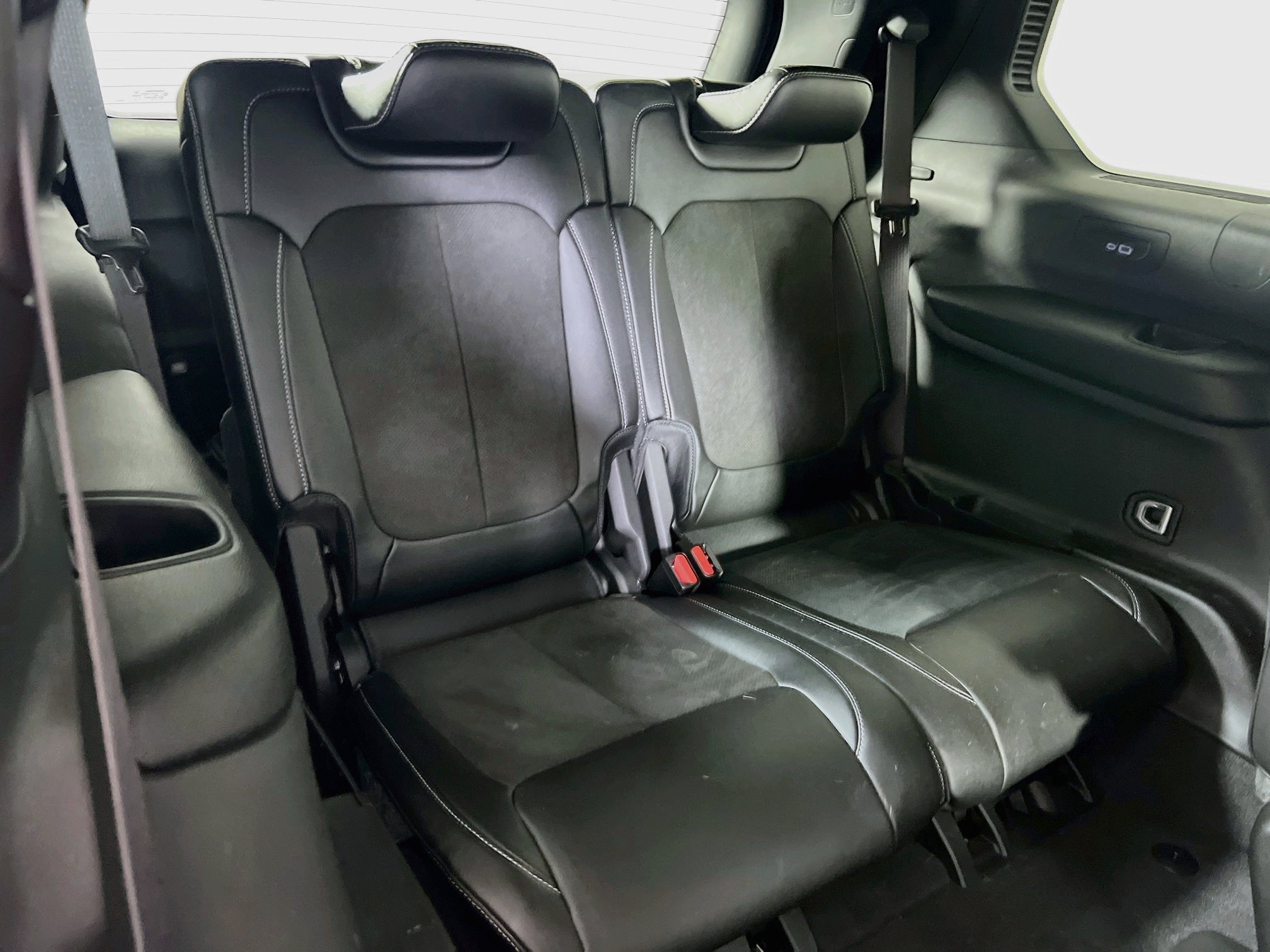 Used 2023 Jeep Grand Cherokee L Laredo AWD/4WD image 26