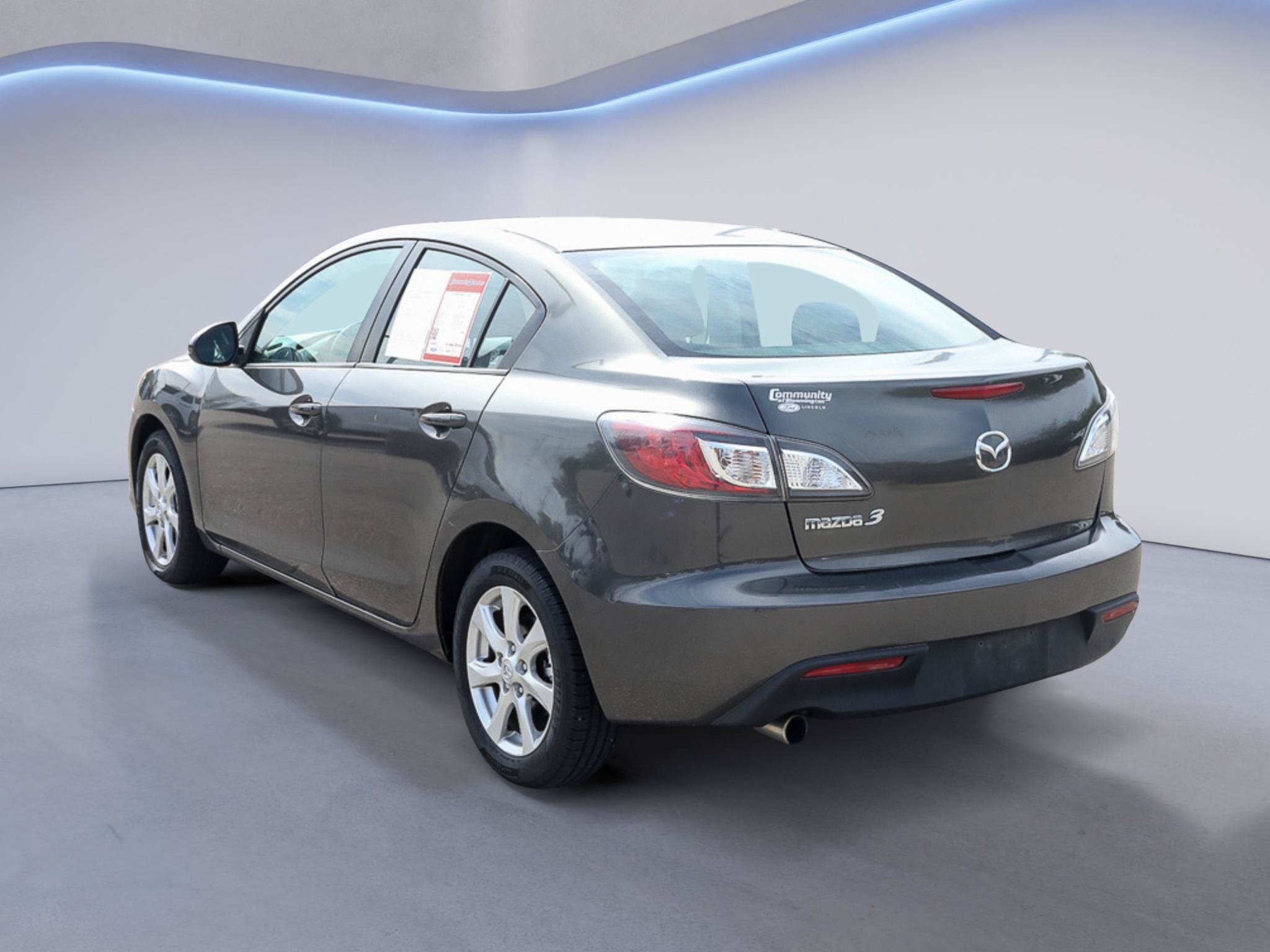 Used 2010 MAZDA MAZDA3 i Touring FWD image 5