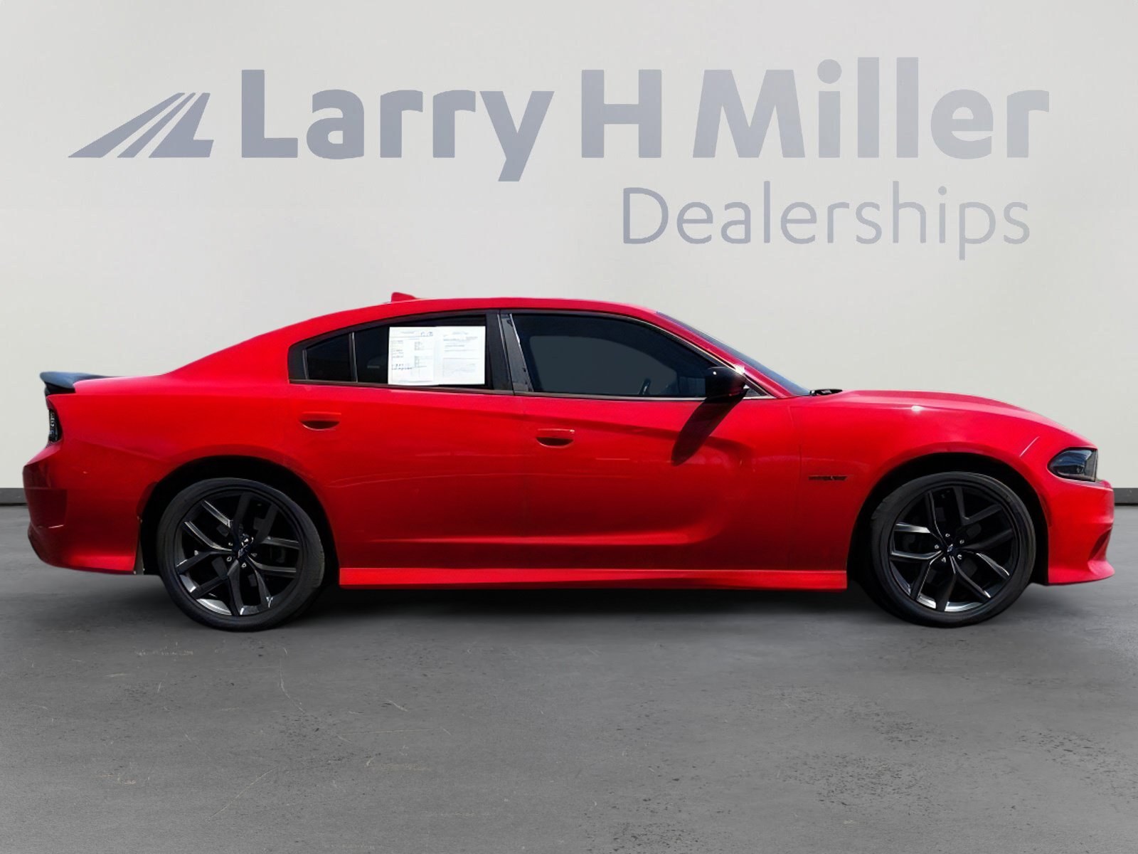 Used 2021 Dodge Charger R/T w/ Plus Group RWD image 5
