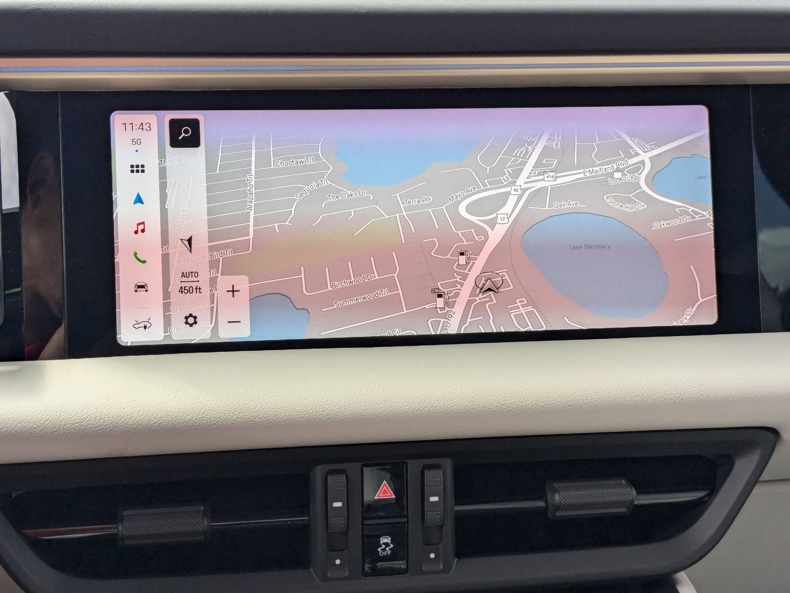 New 2025 Porsche Macan Electric image 18