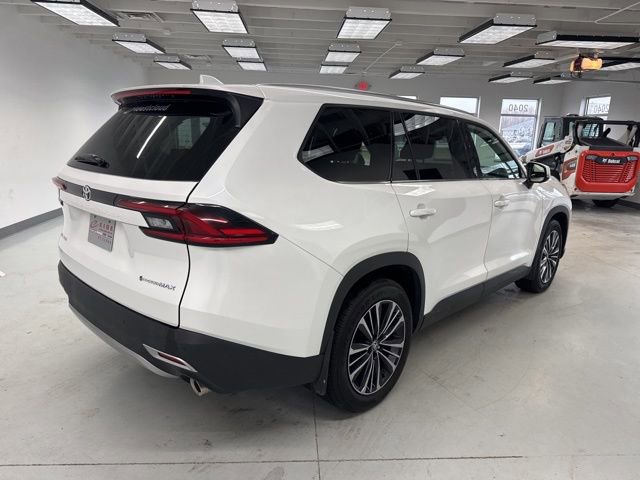 Used 2025 Toyota Grand Highlander AWD Hybrid image 13