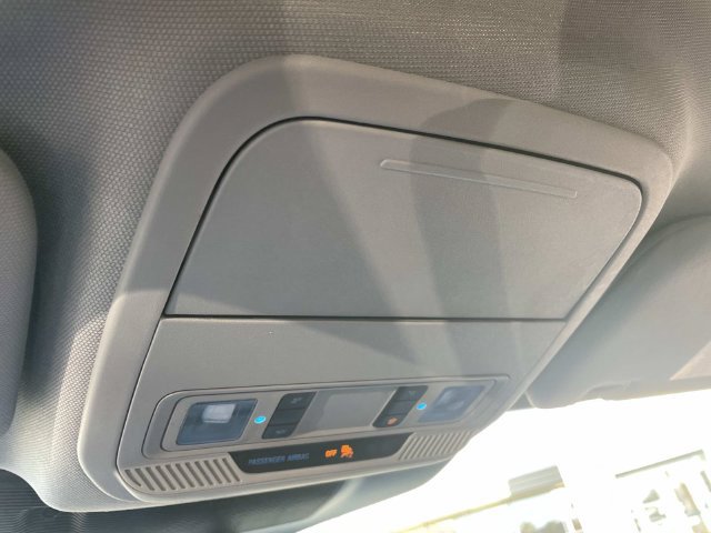 Used 2023 Ford Explorer XLT w/ Equipment Group 202A AWD/4WD image 34