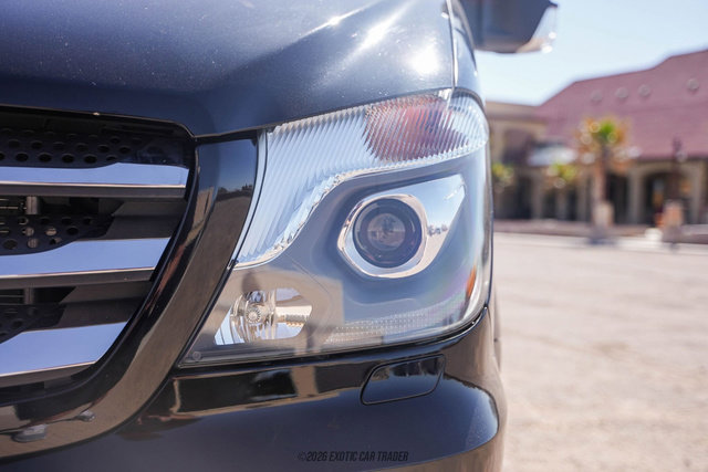 Used 2017 Mercedes-Benz Sprinter 3500 image 88