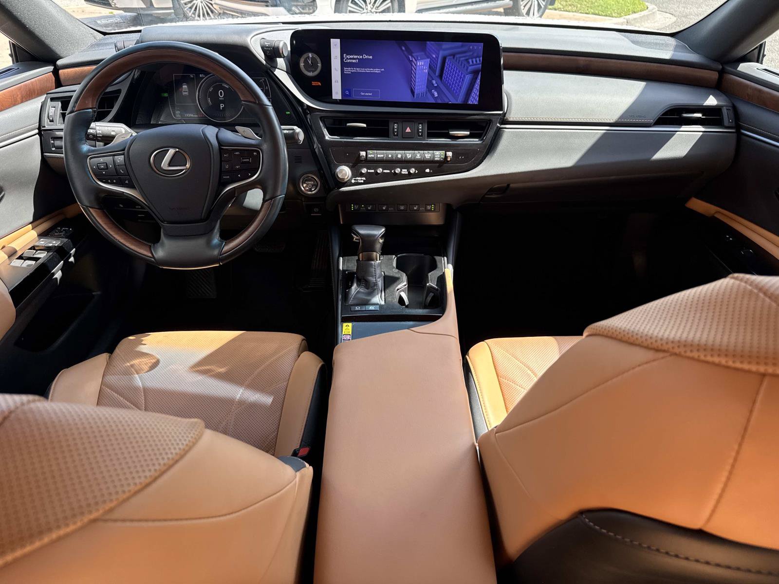 Used 2024 Lexus ES 300h w/ Technology Package FWD image 21