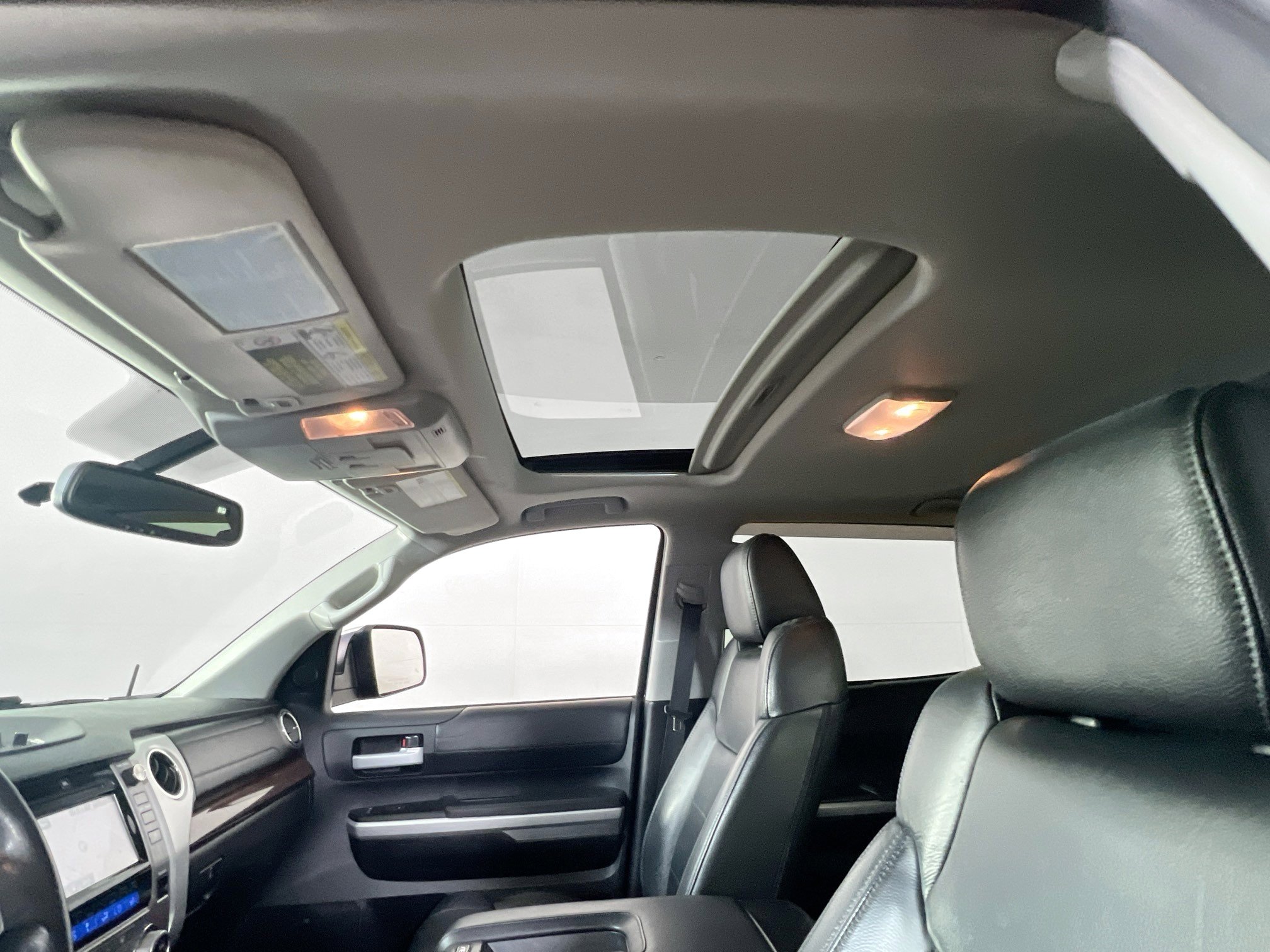 Used 2016 Toyota Tundra Limited image 23