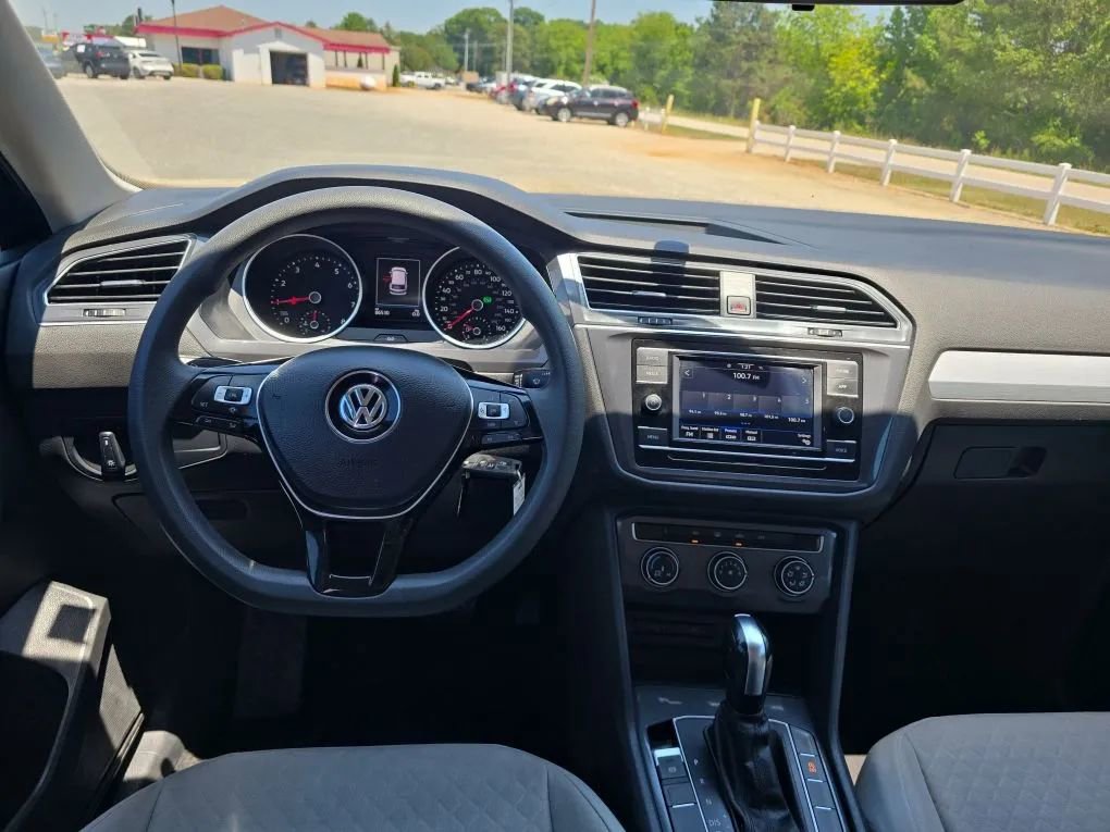 Used 2020 Volkswagen Tiguan S FWD image 13