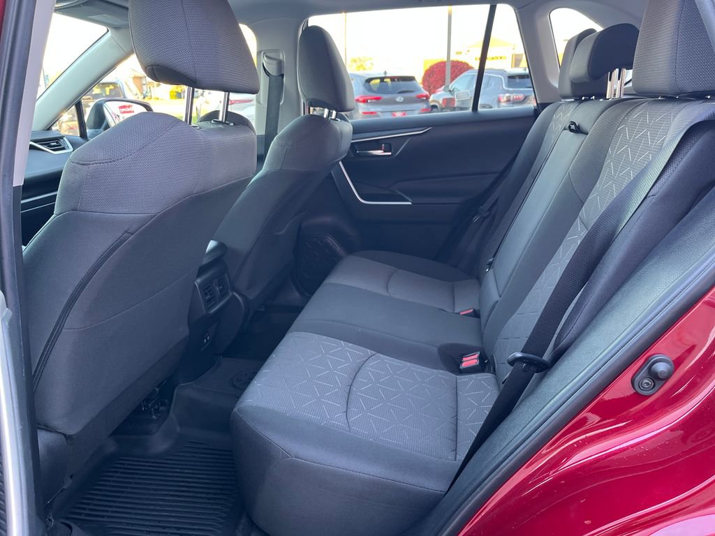 Certified 2021 Toyota RAV4 XLE image 27