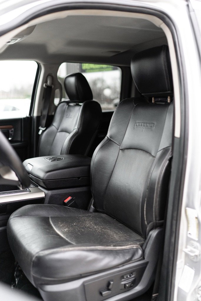 Used 2013 RAM 3500 Laramie w/ Convenience Group image 9