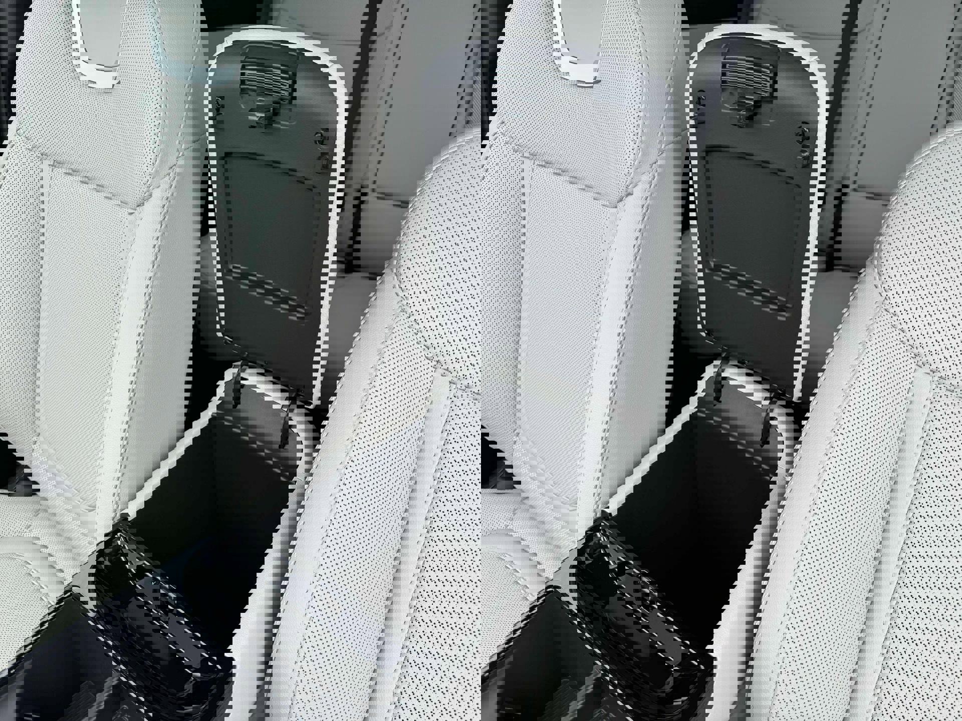 New 2026 Hyundai Tucson Limited image 18