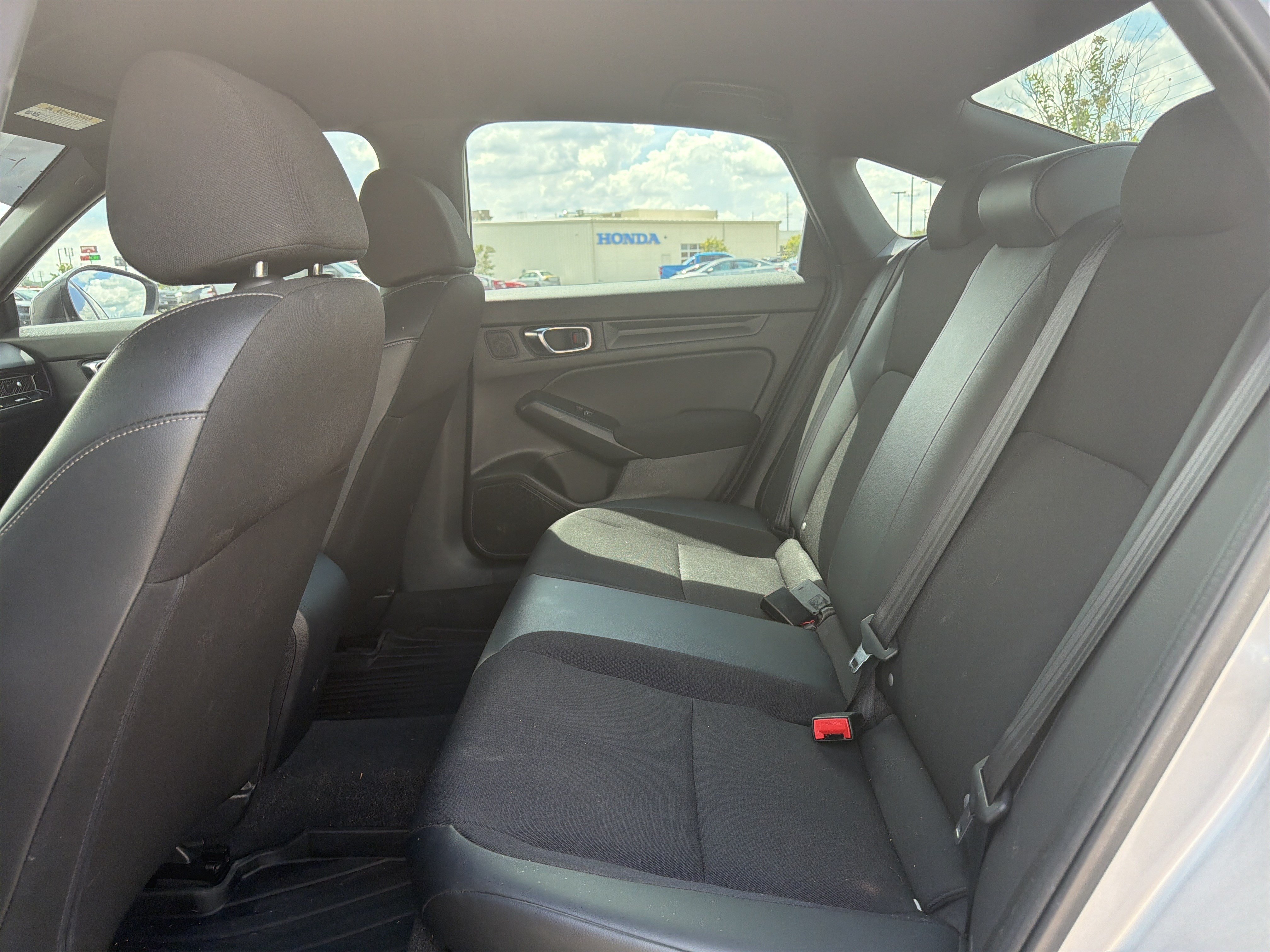 Used 2022 Honda Civic Sport image 11