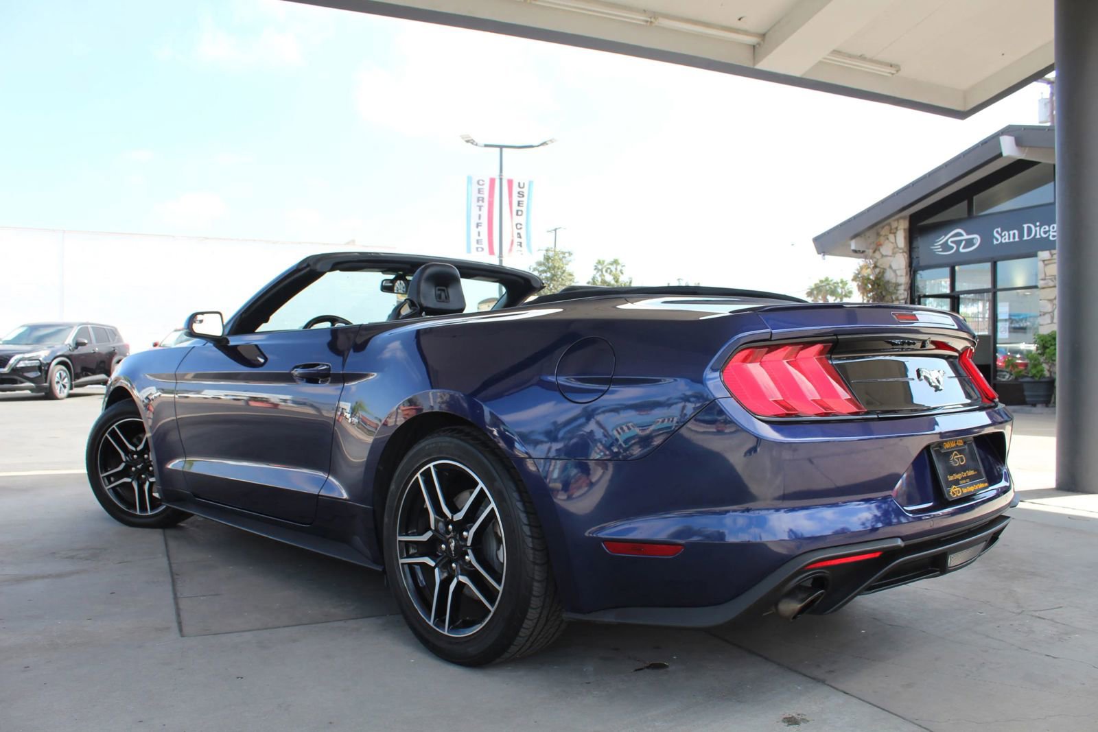 Used 2019 Ford Mustang Premium image 11