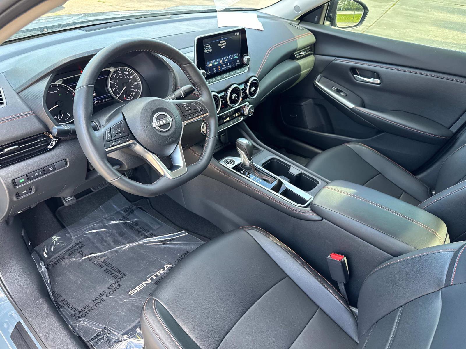 Used 2025 Nissan Sentra SR w/ SR Premium Package FWD image 22