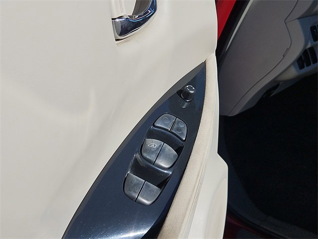 Used 2012 Nissan Leaf SL image 16