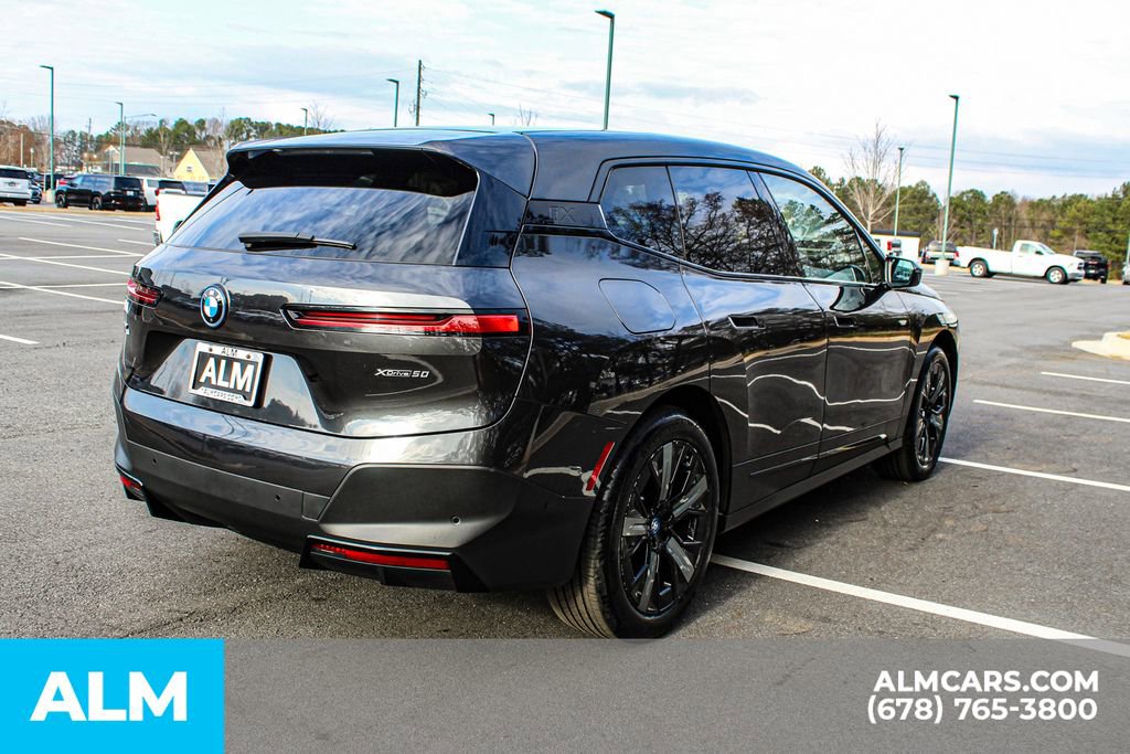 Used 2023 BMW iX xDrive50 w/ Convenience Package image 6
