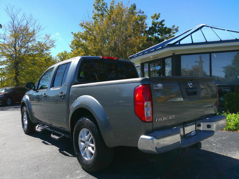 Used 2016 Nissan Frontier SV image 7