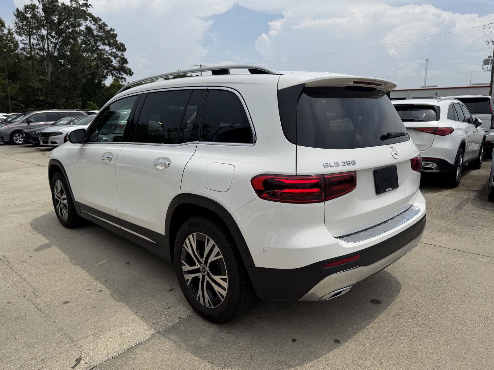 Certified 2024 Mercedes-Benz GLB 250 image 20