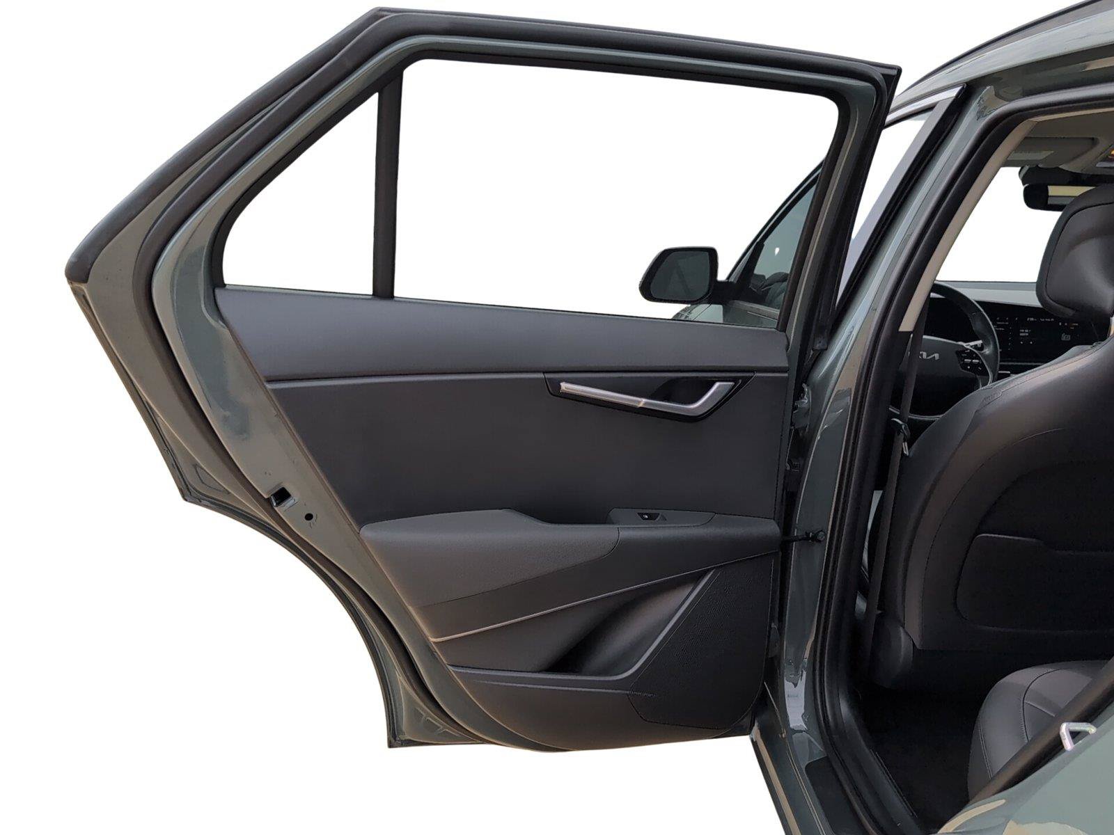 Used 2024 Kia Niro EX FWD image 19