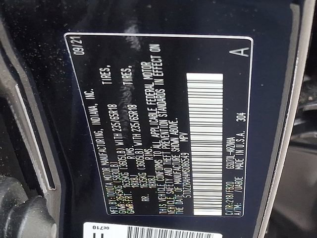 Used 2021 Toyota Highlander LE FWD image 26