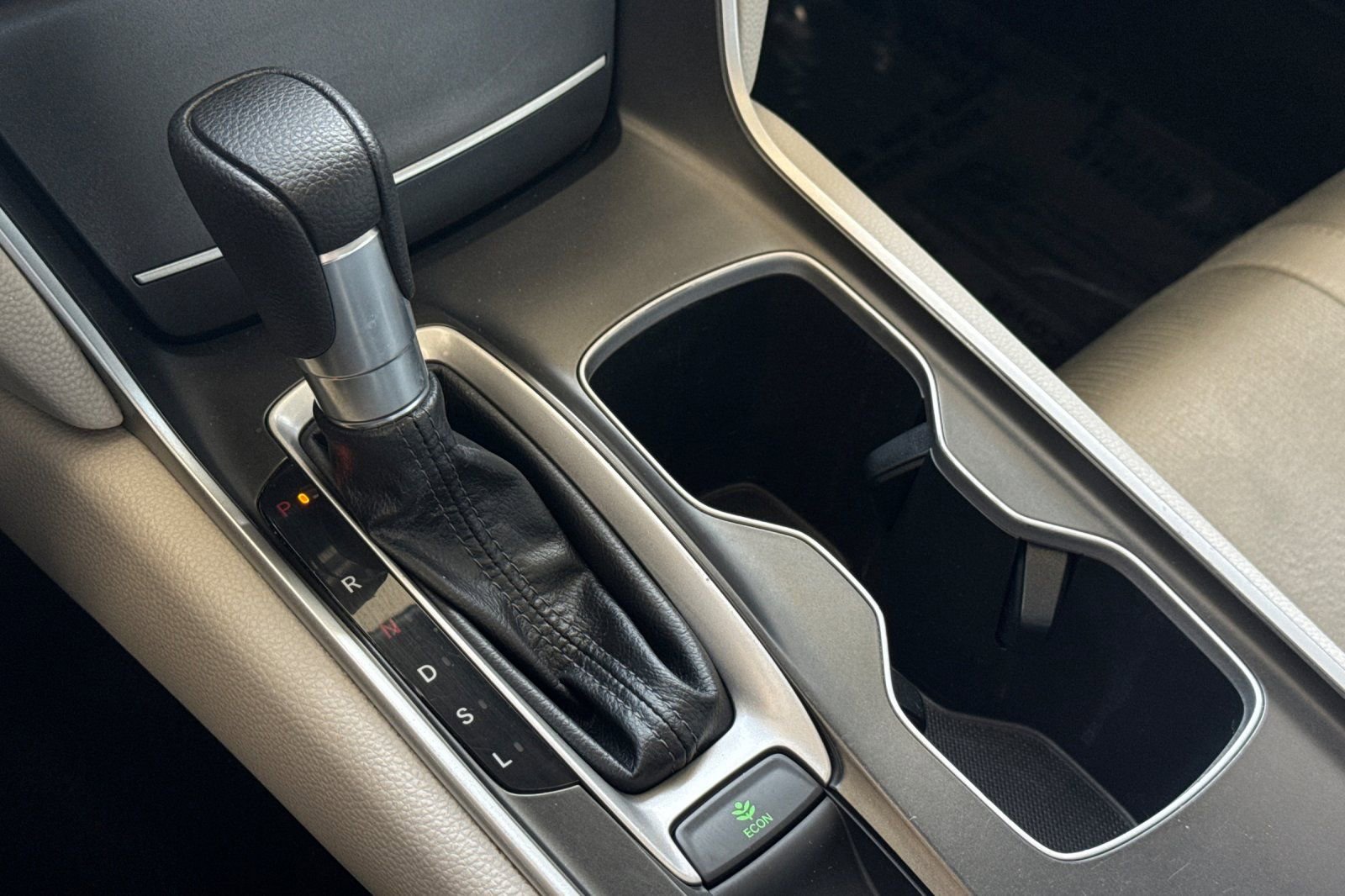 Used 2018 Honda Accord EX image 20