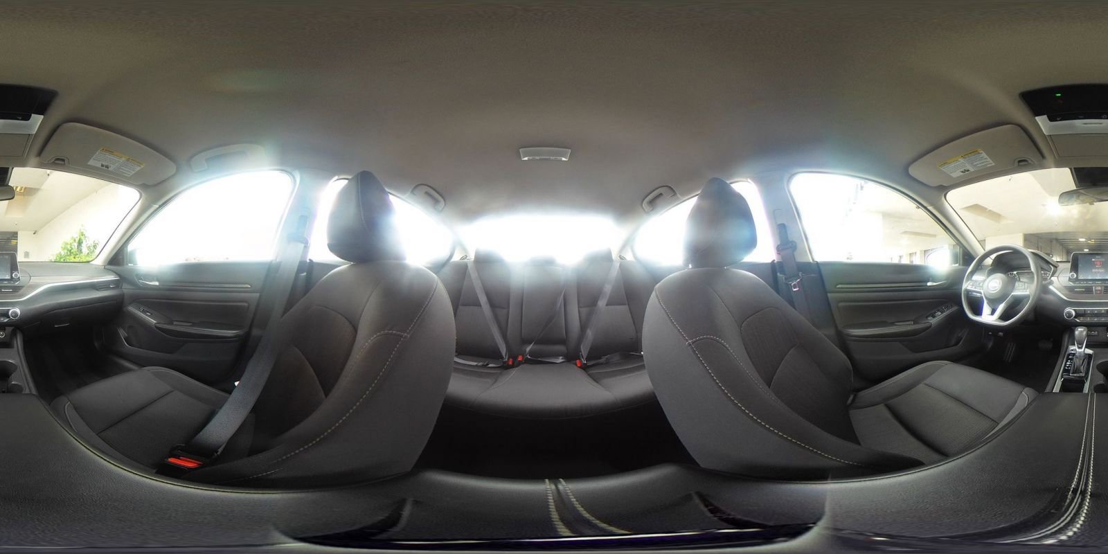 Used 2025 Nissan Altima 2.5 SV FWD image 43