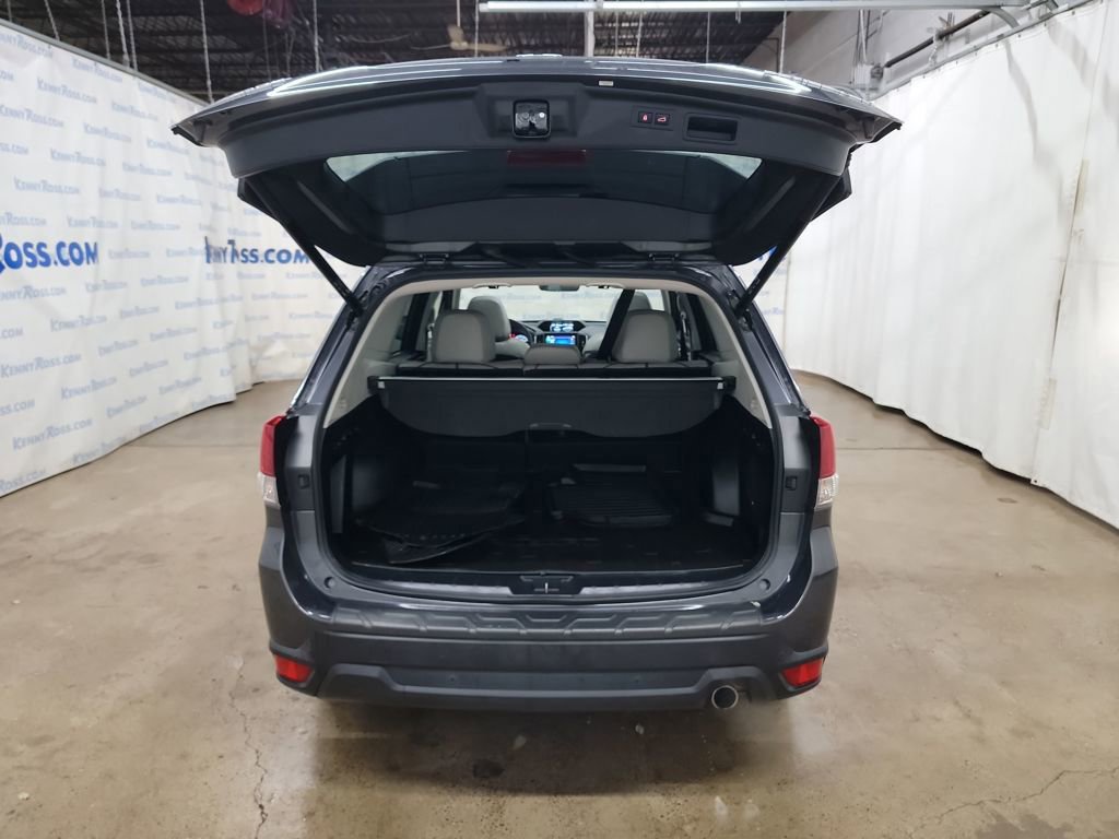 Used 2022 Subaru Forester Limited image 14