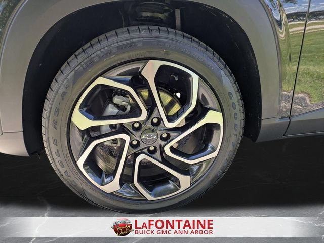 Certified 2024 Chevrolet Trax RS w/ Sunroof Package FWD image 28